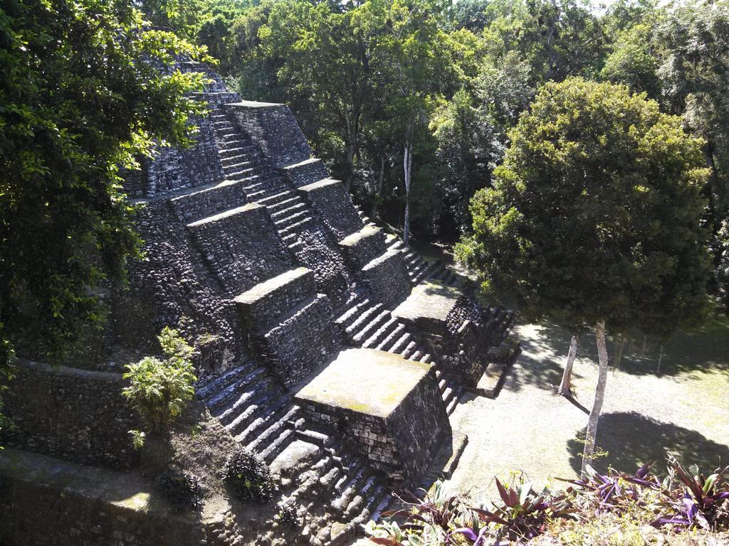 Zapote Tree Inn Flores Exterior foto