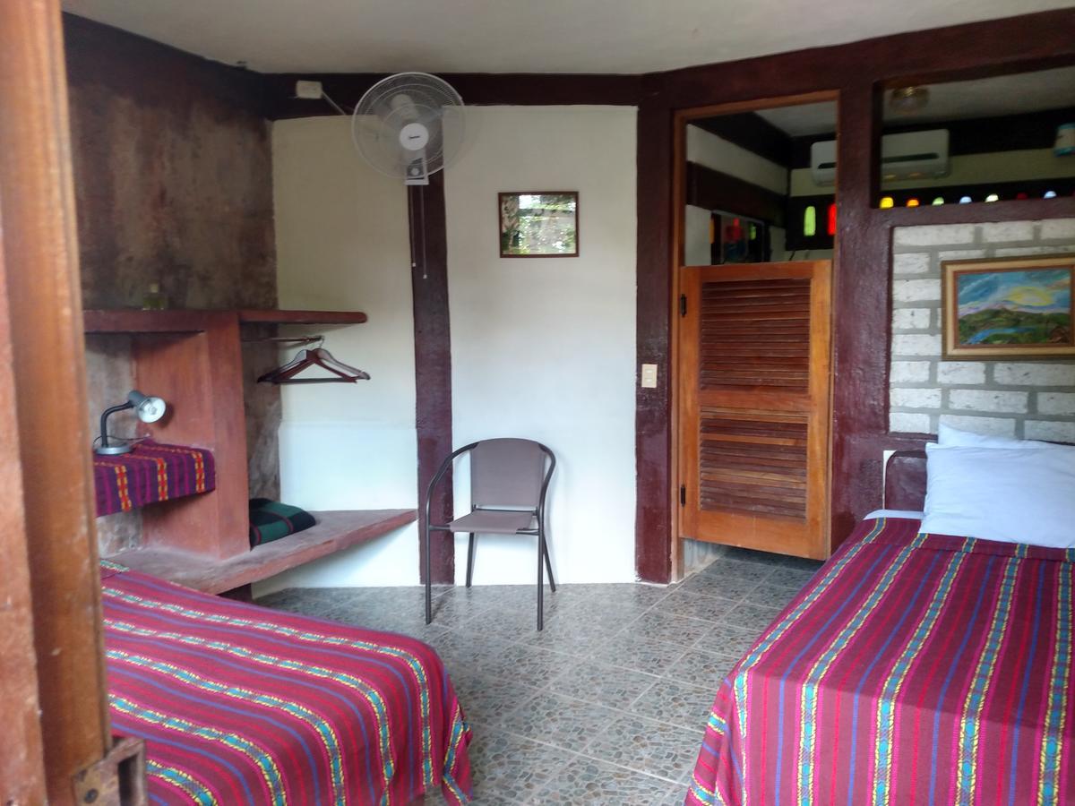 Zapote Tree Inn Flores Exterior foto